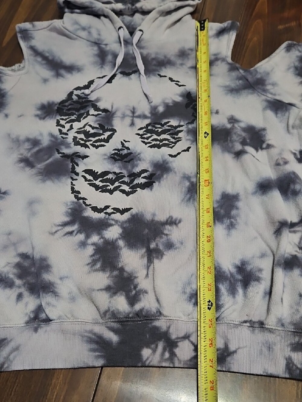 torrid Cold Shoulder Hoodie with Bat Skull Graphic - Picture 4 of 9
